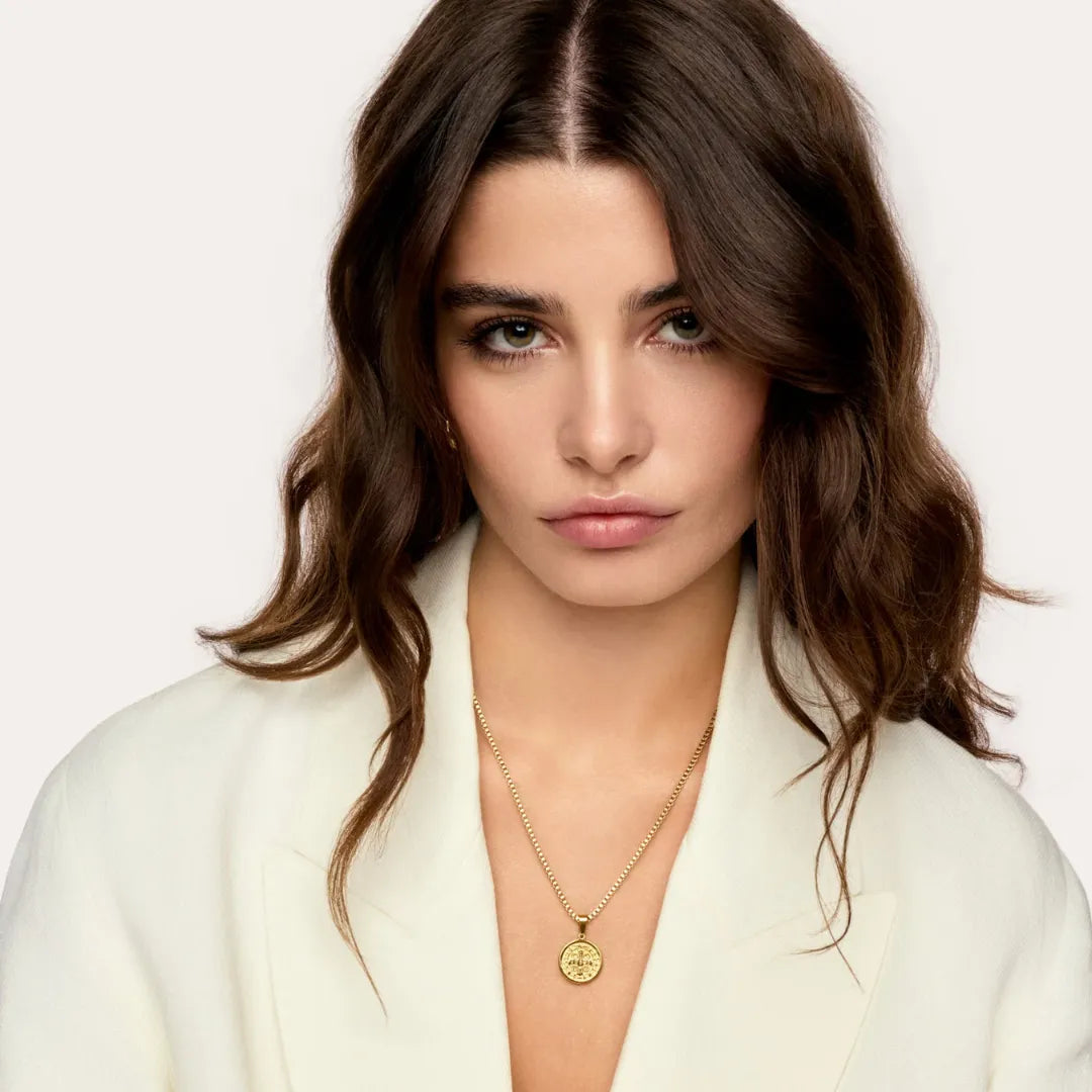 Collar San Benito Bañado en Oro 18k