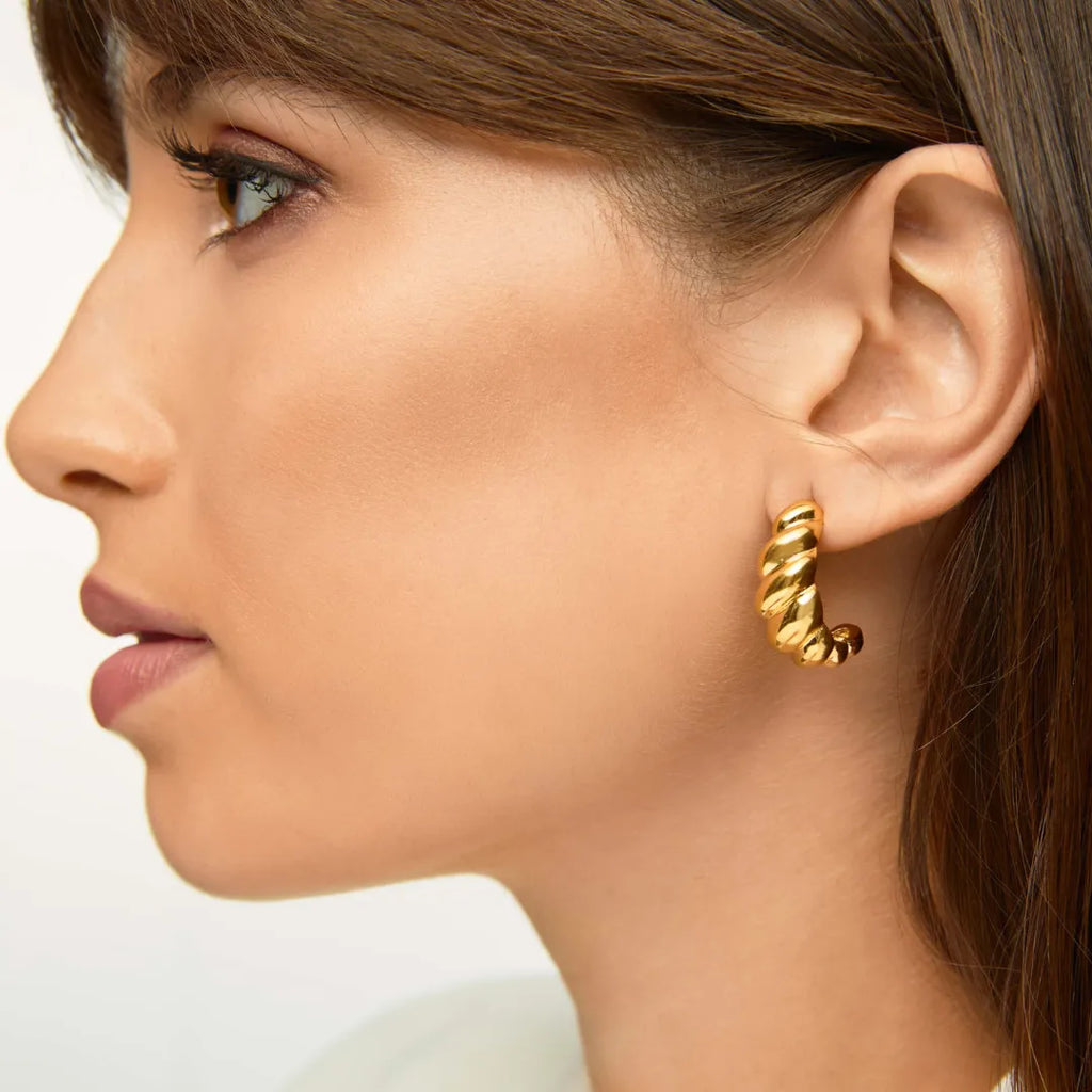Aretes Meuri Bañados en Oro 18k
