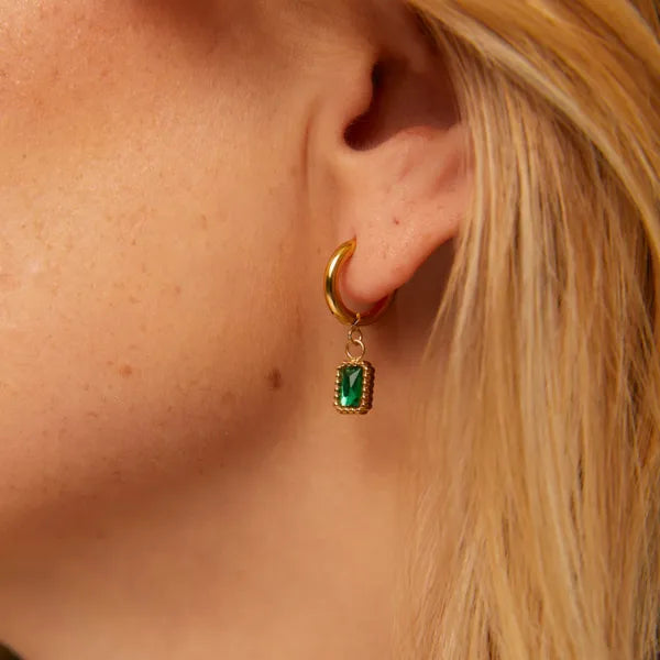 Aretes Rubí Bañados en Oro 18k