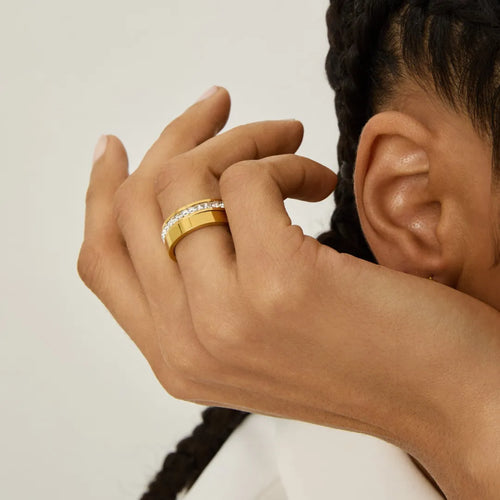 Anillo Celeste Bañado en Oro 18k